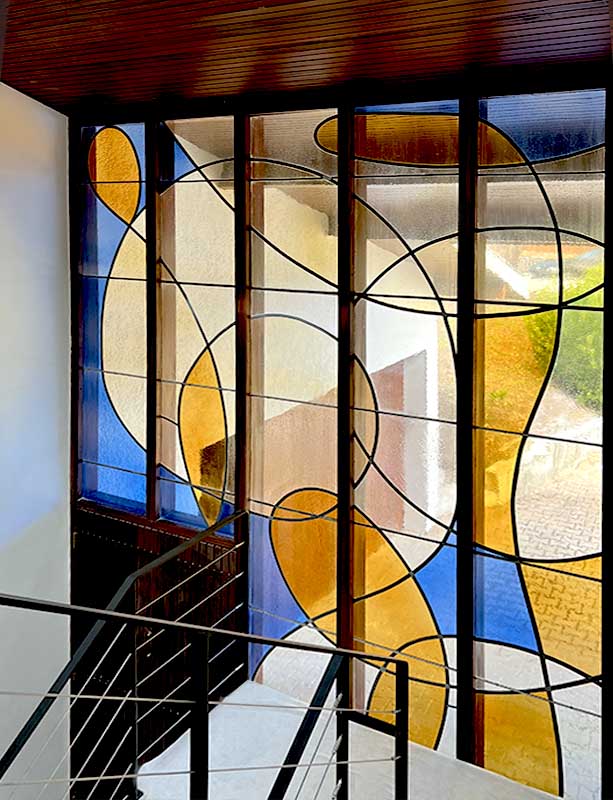 vitrail dans cage d'escalier villa cap ferret